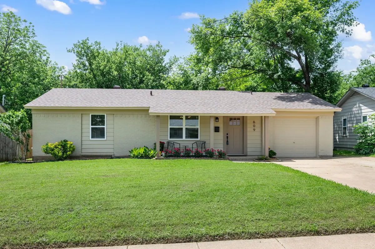 609 Crane Drive, Euless, TX 76039 - #1