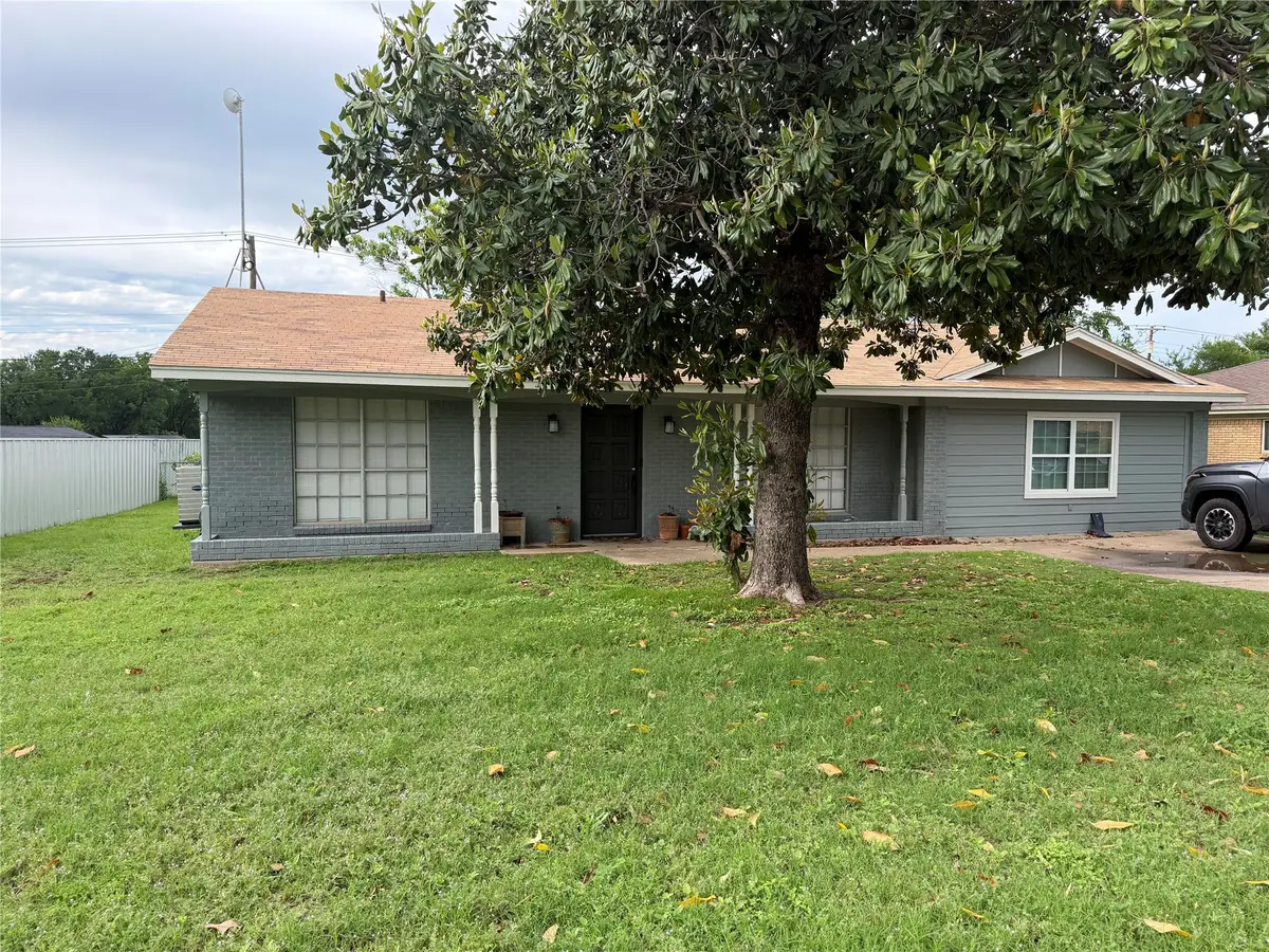 2809 N Murco Drive, Mineral Wells, TX 76067 - #1