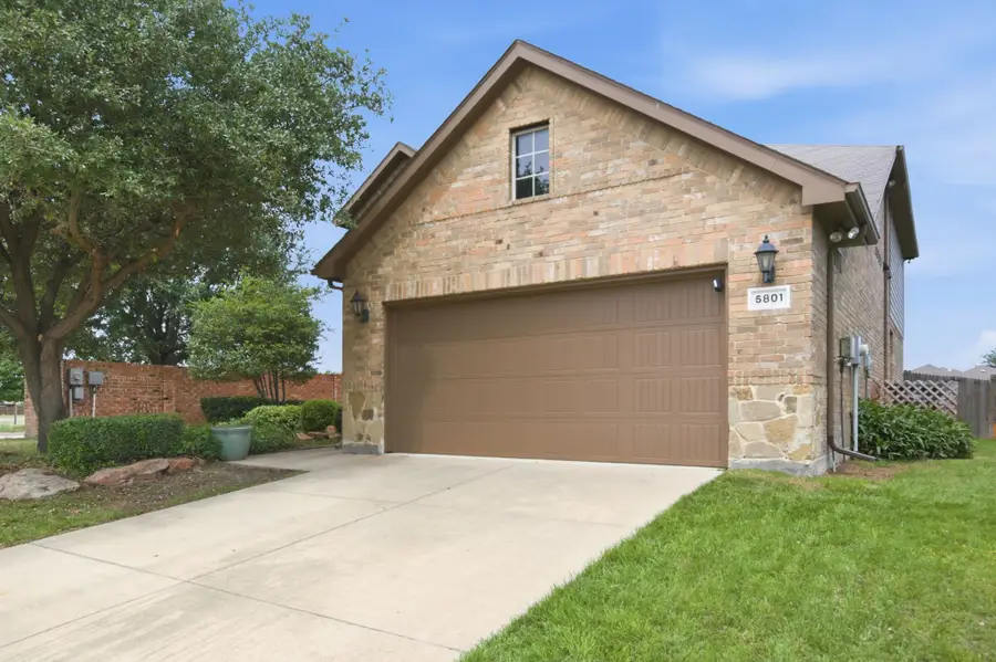 5801 Valley Haven Way, Fort Worth, TX 76244 - #3