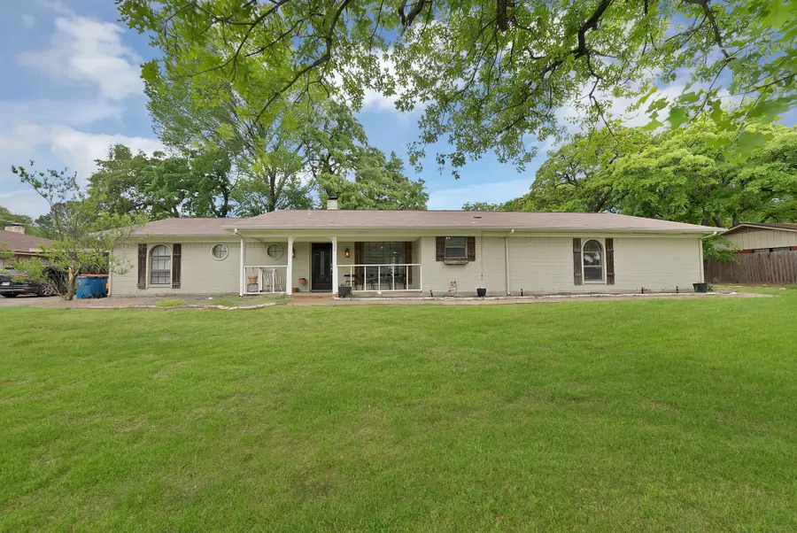 126 Oak Lane, Burleson, TX 76028 - #2