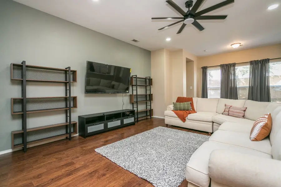 2615 Fox Creek Trail, Arlington, TX 76017 - #3