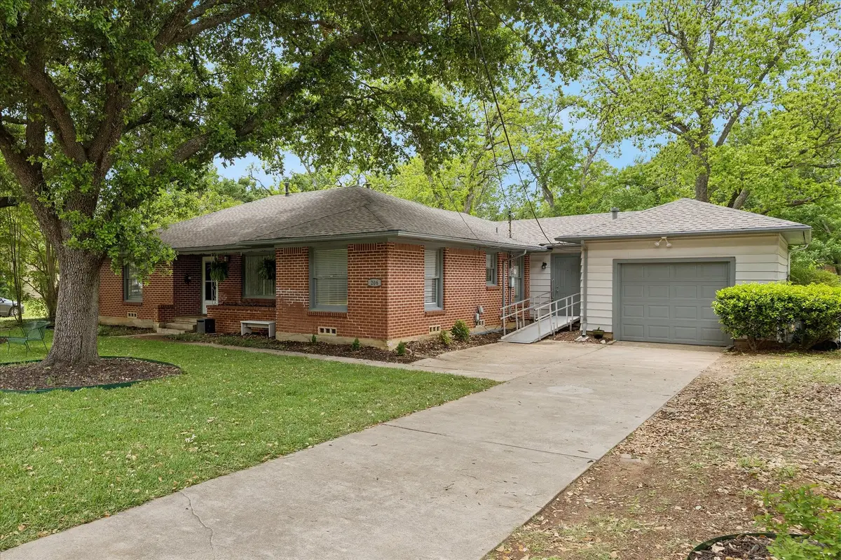 206 S Davis Drive, Arlington, TX 76013 - #1