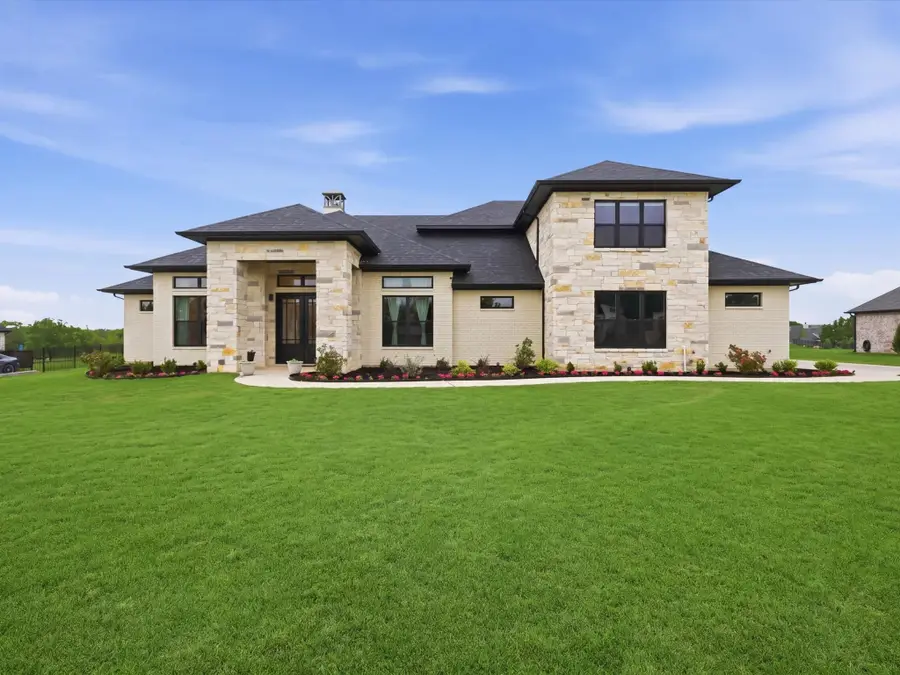 324 Charlie Joseph Drive, Van Alstyne, TX 75495 - #2