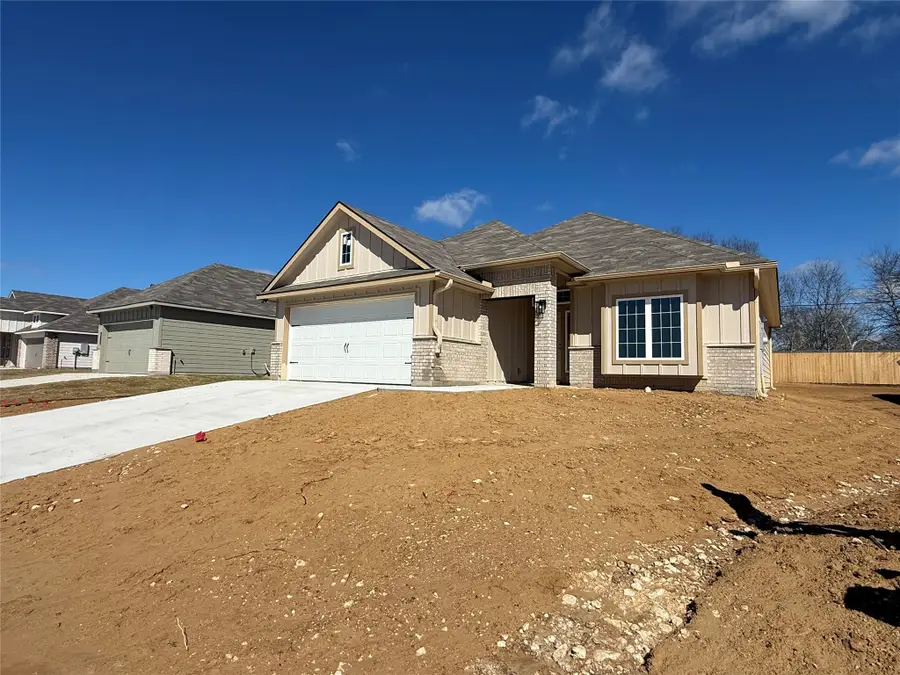 111 Adaline Bend, McGregor, TX 76657 - #3