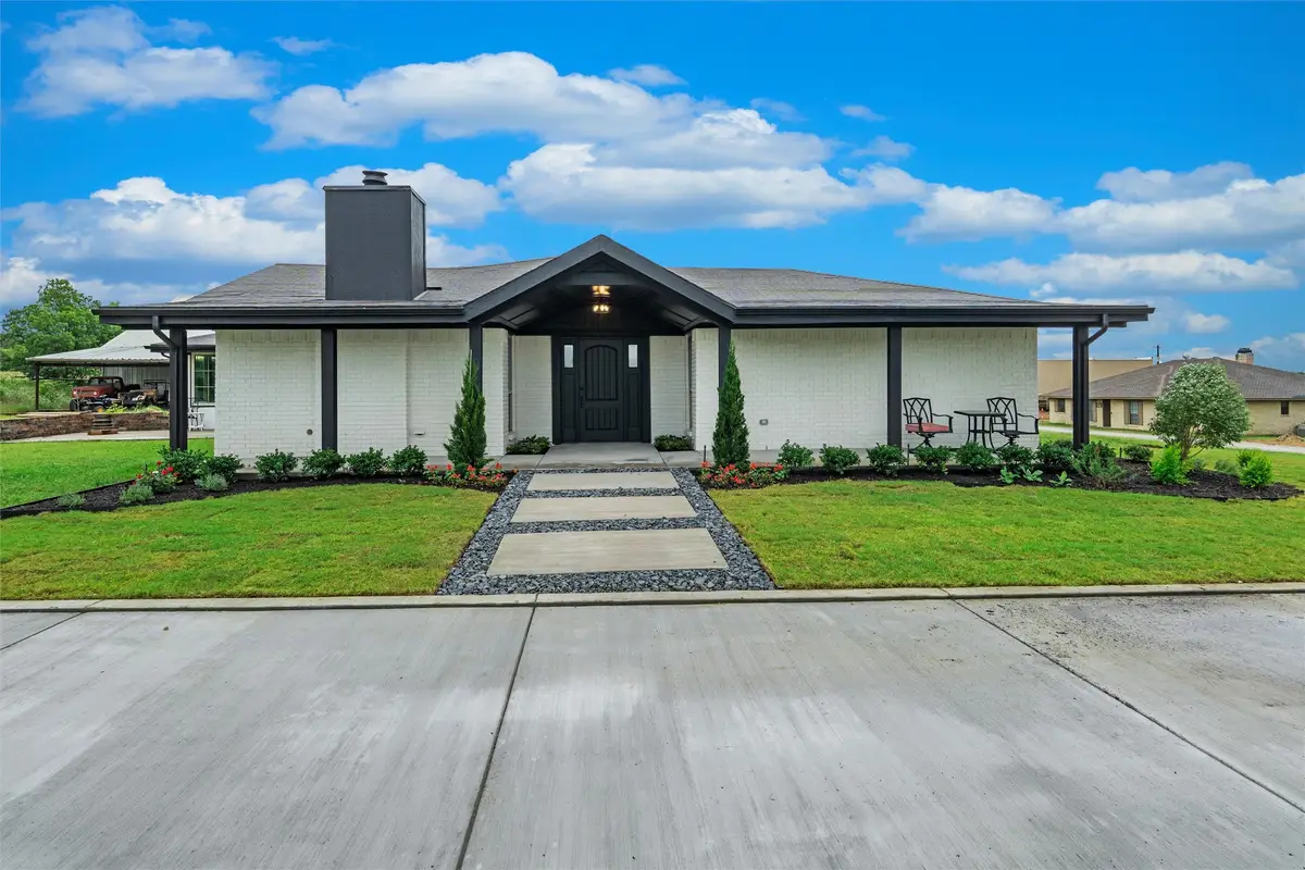 5463 Kelly Drive, Roanoke, TX 76262 - #1