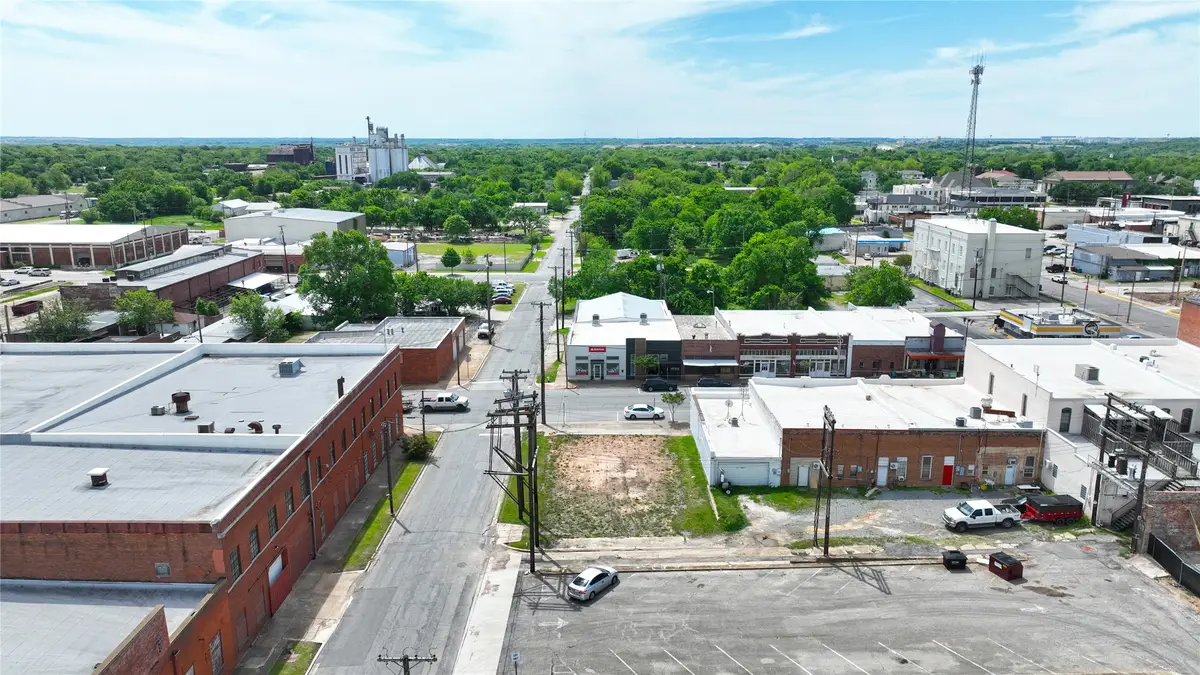 225 E Houston Street, Sherman, TX 75090 - #1