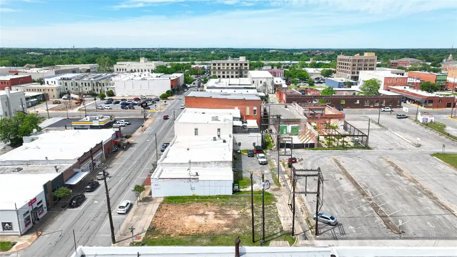 225 E Houston Street, Sherman, TX 75090 - #3