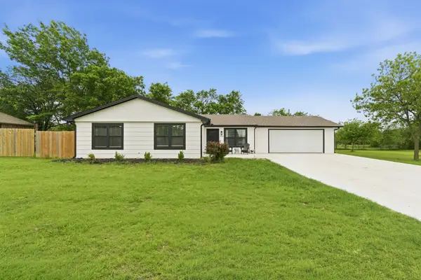 290 Old Spanish Trail, Valley View, TX 76272