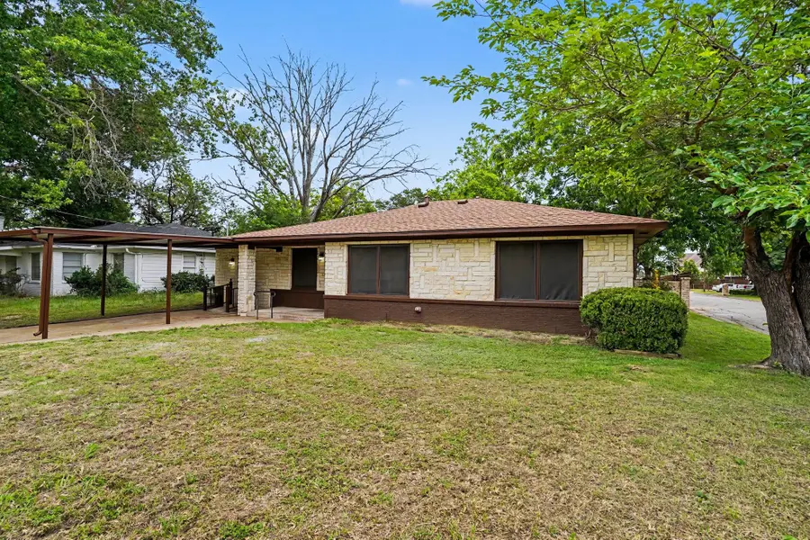801 N 37th Street, Corsicana, TX 75110 - #2