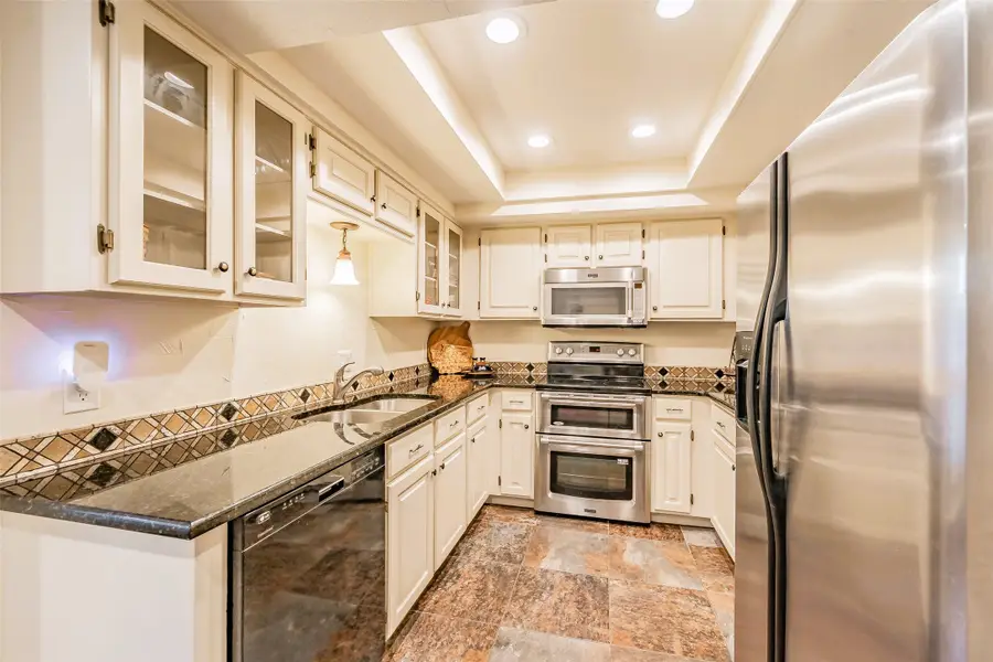 5912 Meadow Wood Lane, Fort Worth, TX 76112 - #3