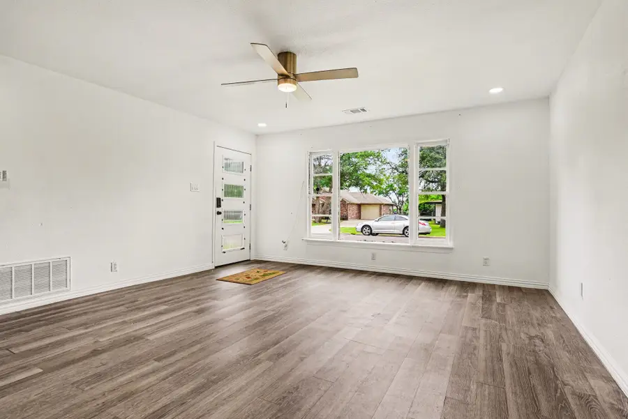 2610 Hillcrest Avenue, Greenville, TX 75402 - #3