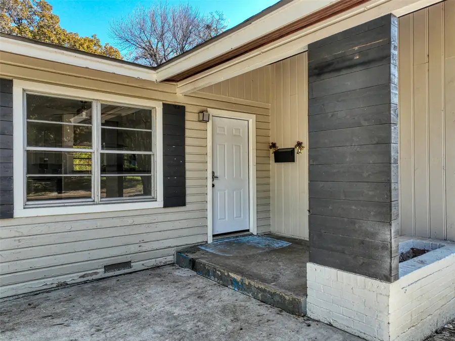 4520 Utah Avenue, Dallas, TX 75216 - #2