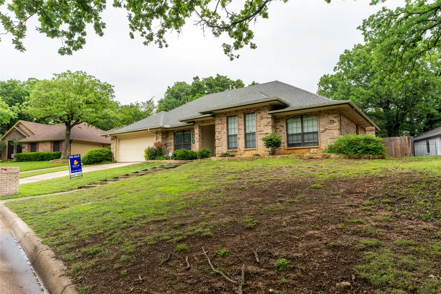 5201 Rustle Leaf Drive, Arlington, TX 76017 - #3