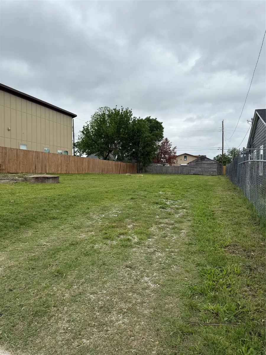 1423 Hendricks Avenue, Dallas, TX 75216 - #3