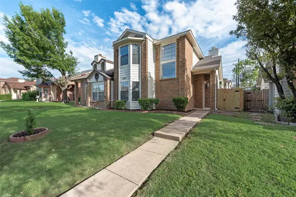 4911 Clover Haven Street, Dallas, TX 75227