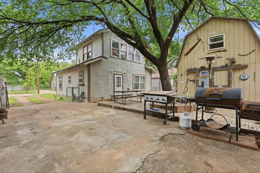 106 May Avenue, Cleburne, TX 76031 - #2