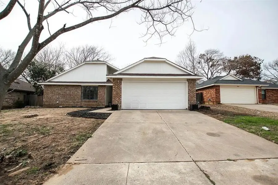 4002 Blueridge Court, Arlington, TX 76016 - #2
