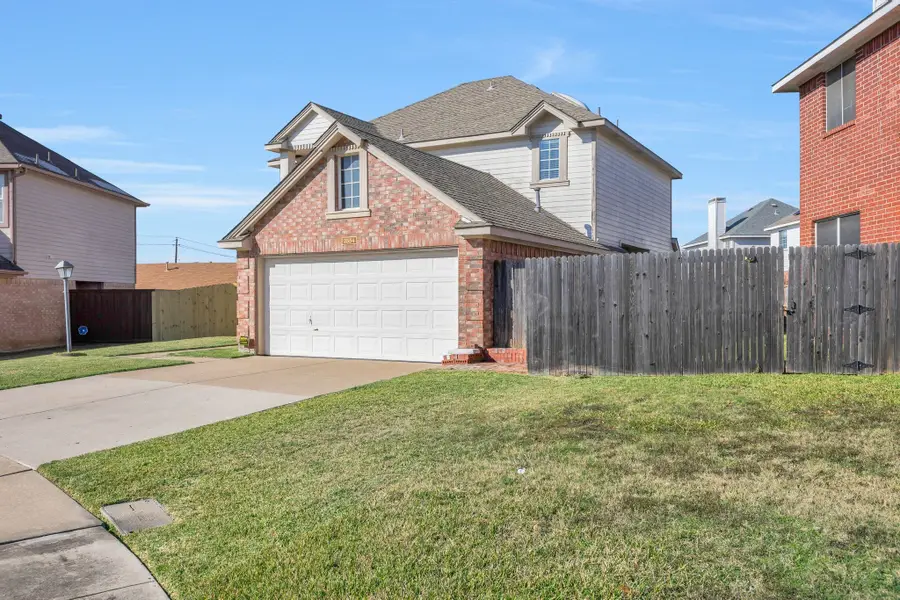 2554 Melissa Court, Carrollton, TX 75006 - #3