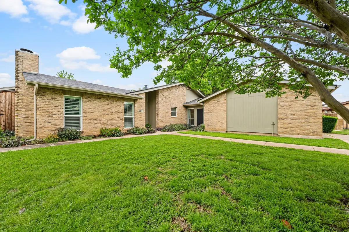 901 Shady Creek Lane, Bedford, TX 76021 - #1