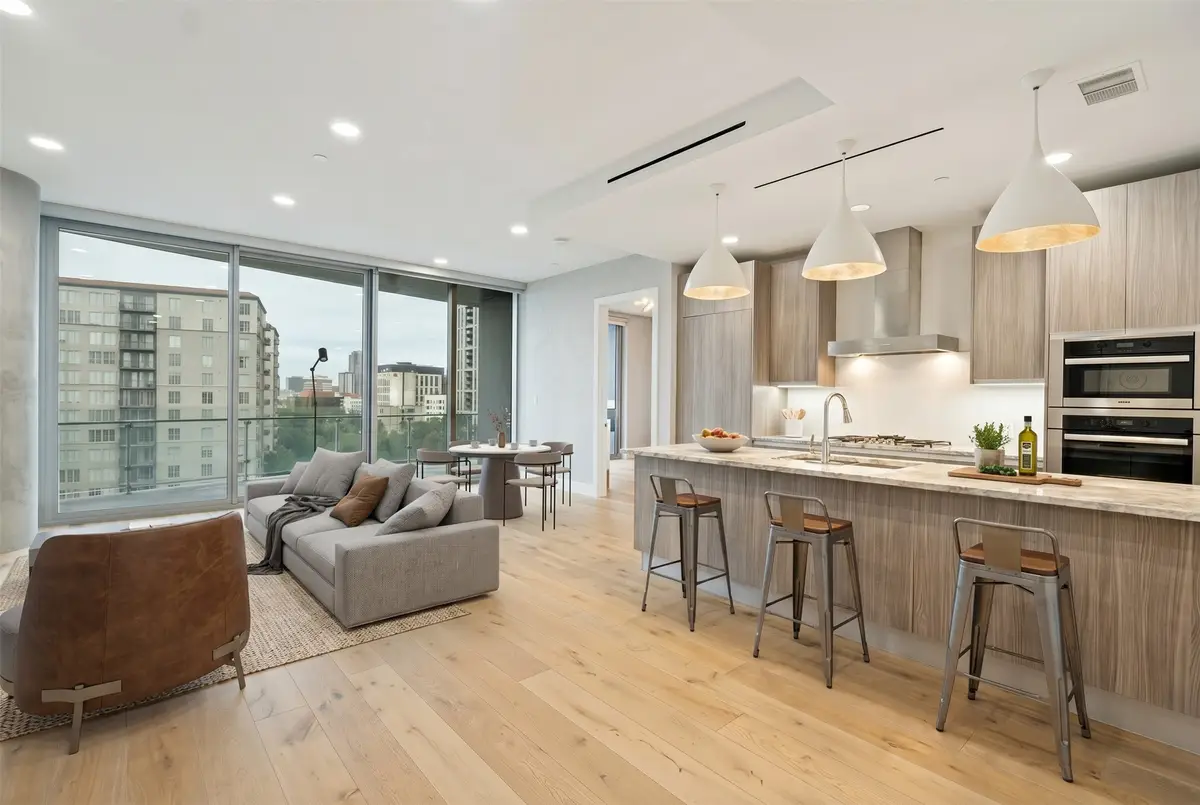 3130 N Harwood Street #905, Dallas, TX 75201 - #1