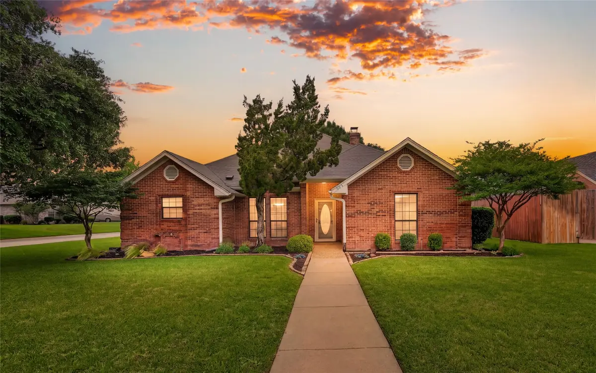 605 Meadowcrest Drive, Highland Village, TX 75077 - #1