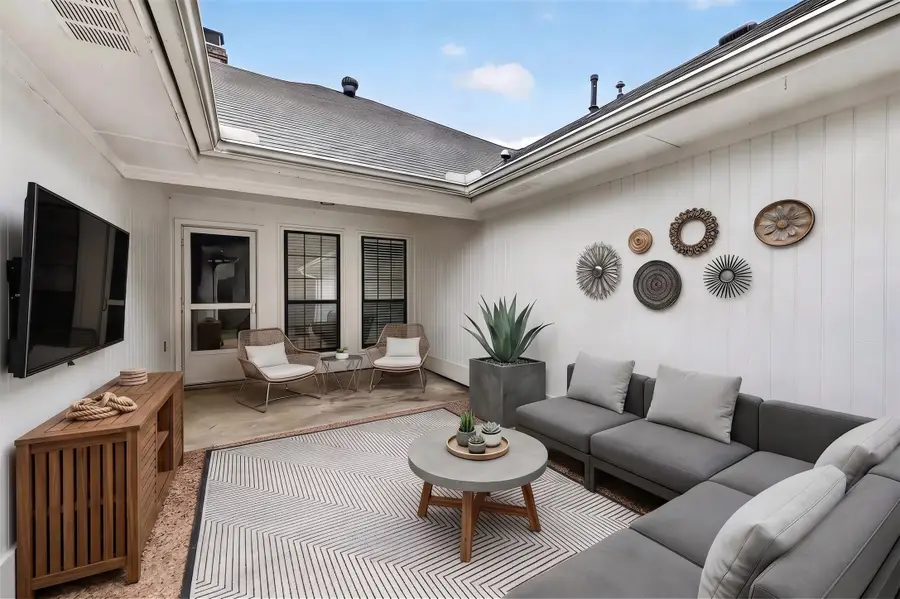 605 Meadowcrest Drive, Highland Village, TX 75077 - #2