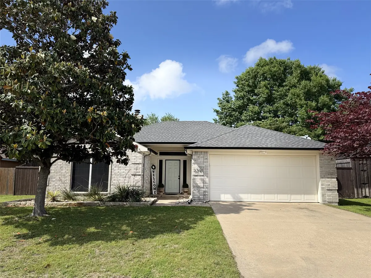 6241 Peach Tree Drive, Midlothian, TX 76065 - #1