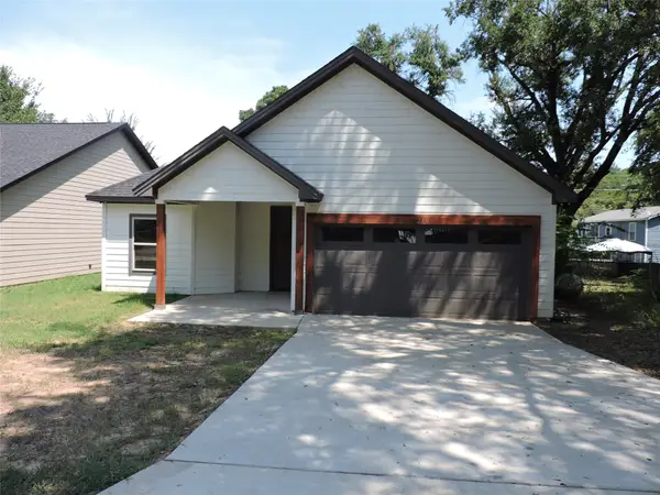 210 Holiday Drive, Gun Barrel City, TX 75156
