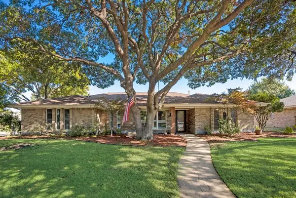 1616 Cloister Way, Plano, TX 75075
