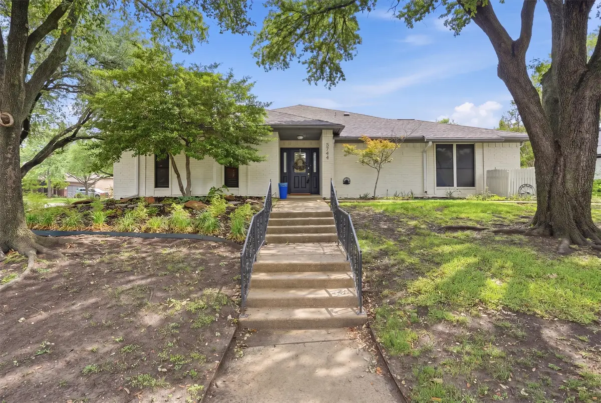 5744 Ledgestone Drive, Fort Worth, TX 76132 - #1