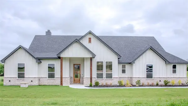 204 Sweetgrass Drive, Poolville, TX 76487