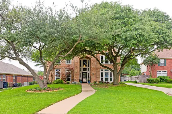 8104 Sun Meadows Court, Fort Worth, TX 76123