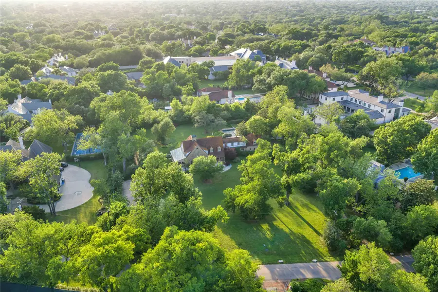 9333 Meadowbrook Drive, Dallas, TX 75220 - #2