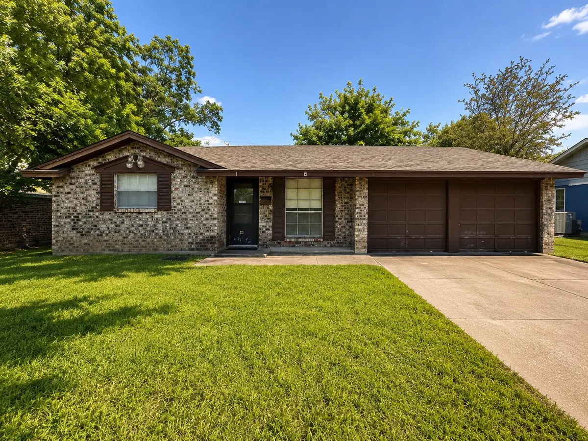 321 NW Wintercrest Road, Burleson, TX 76028 - #1