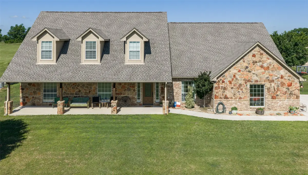 724 Zion, Rhome, TX 76078 - #1