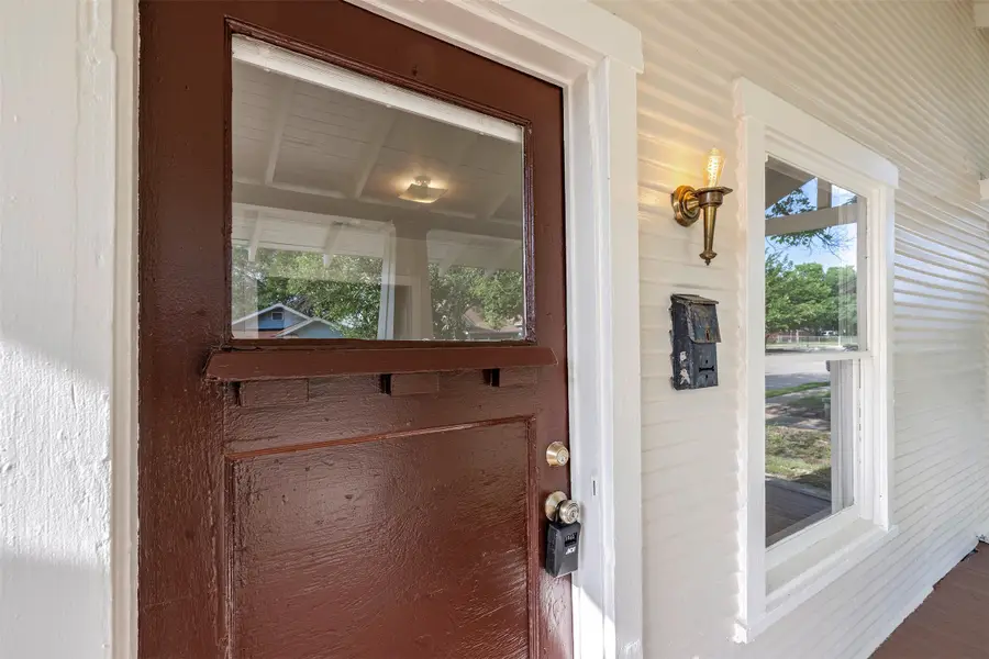 1212 Hawthorne Avenue, Fort Worth, TX 76110 - #3