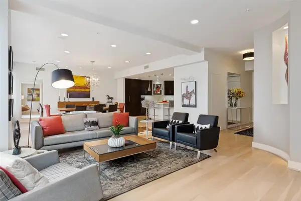 411 W 7th Street #607, Fort Worth, TX 76102