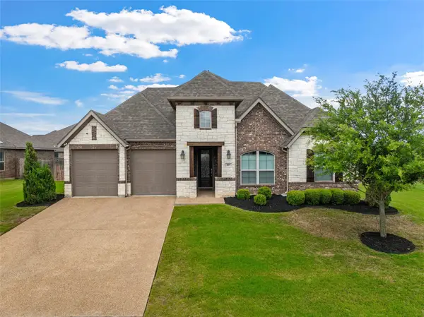 307 Oak Meadow Trail, Waco, TX 76657