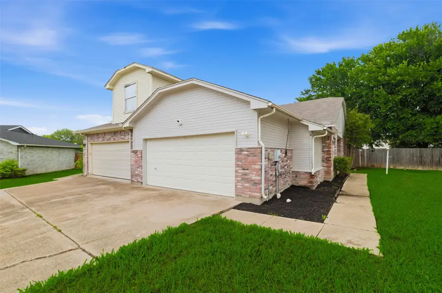 1001 Brenner Court, Arlington, TX 76017 - #2