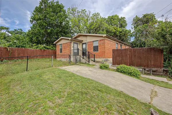 501 Byron Street, Fort Worth, TX 76114