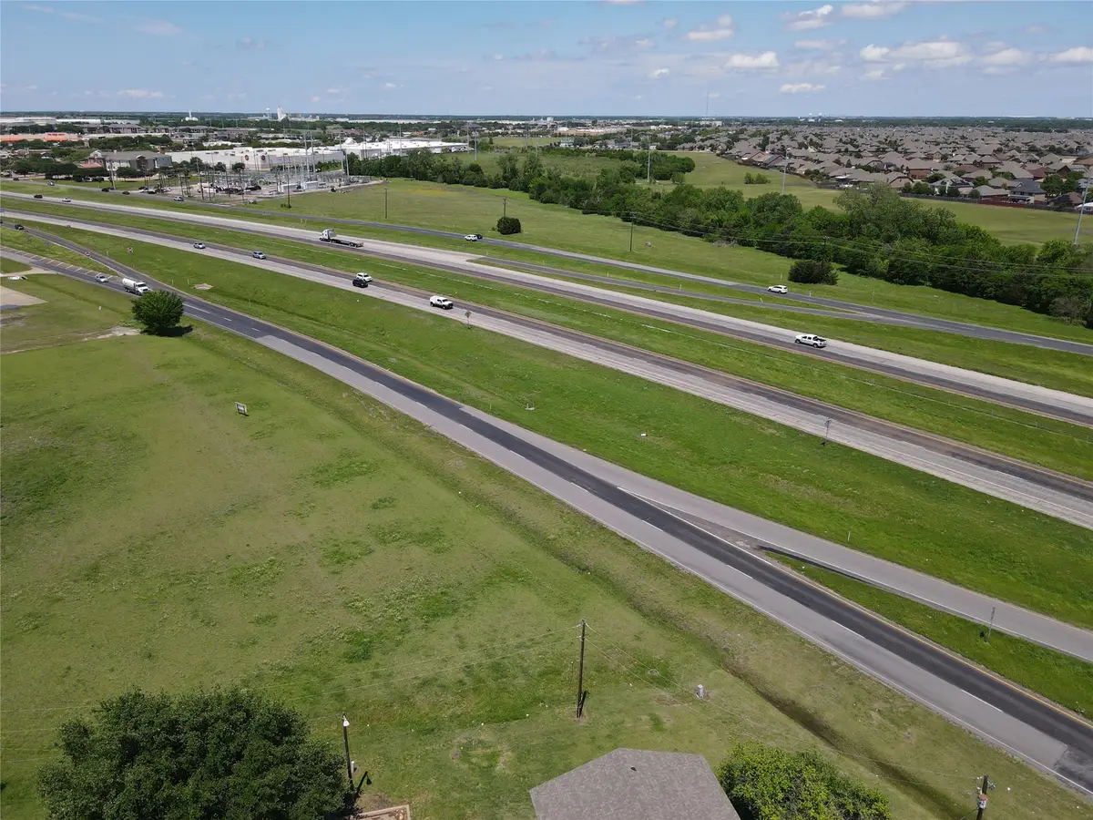 601 W Us- 287 Bypass, Waxahachie, TX 75165 - #1