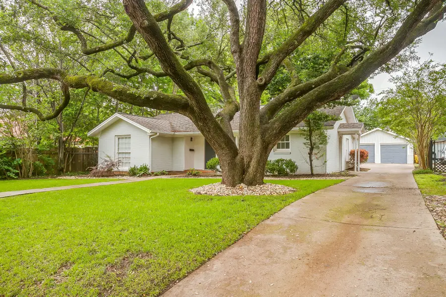 2013 Huntington Lane, Fort Worth, TX 76110 - #3