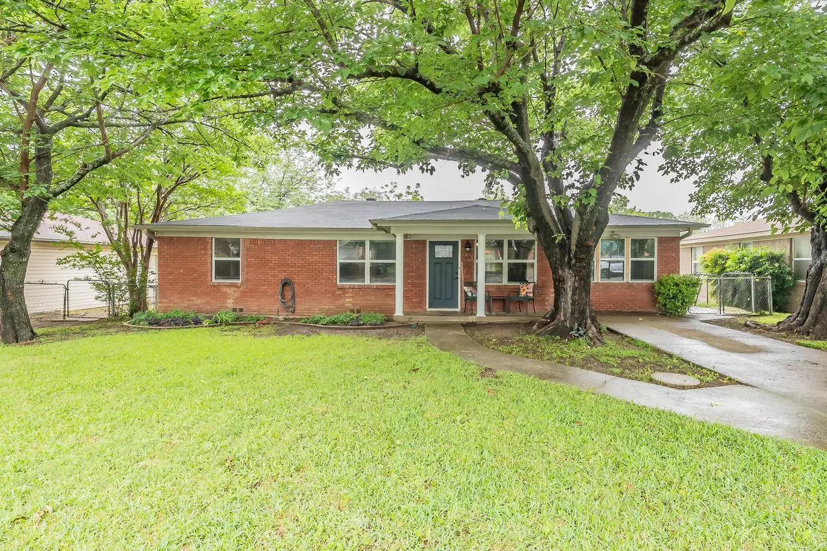 1009 Zelda, Hurst, TX 76053 - #1