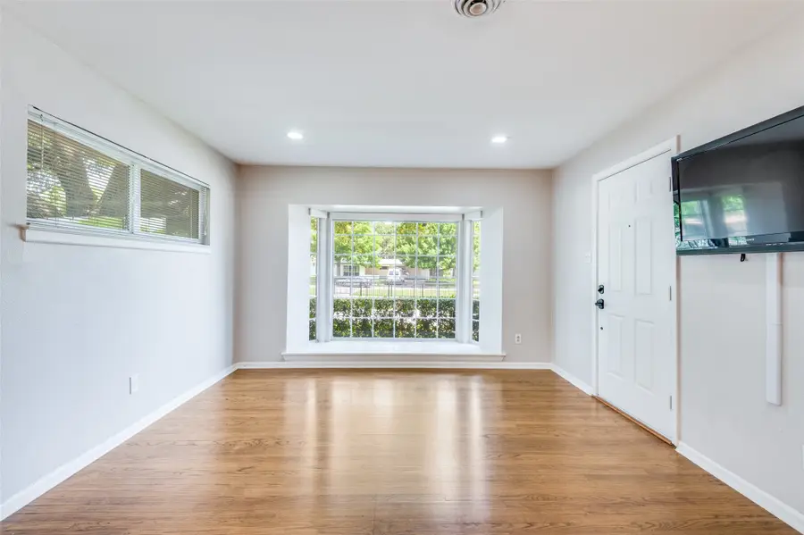 1812 Pilgrim Drive, Irving, TX 75061 - #3