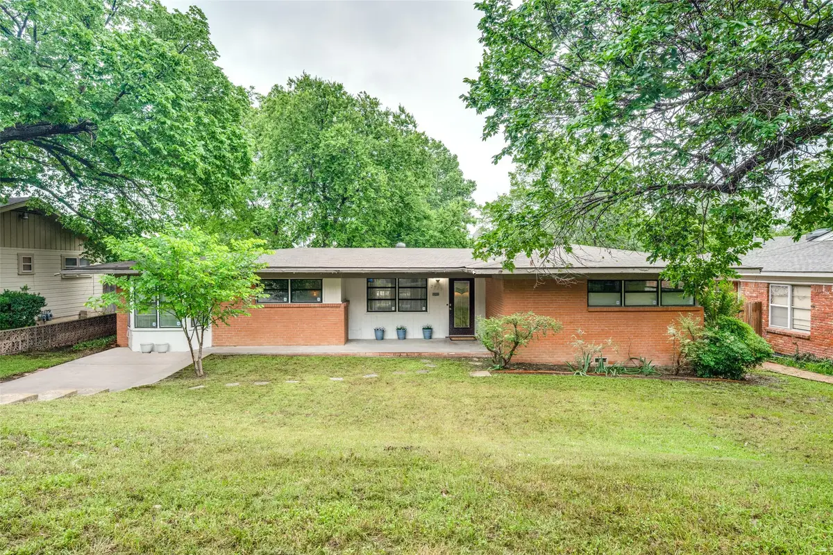 2725 Sandage Avenue, Fort Worth, TX 76109 - #1