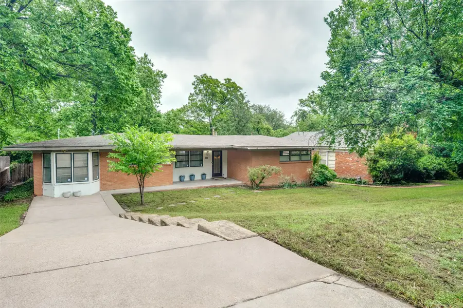 2725 Sandage Avenue, Fort Worth, TX 76109 - #2