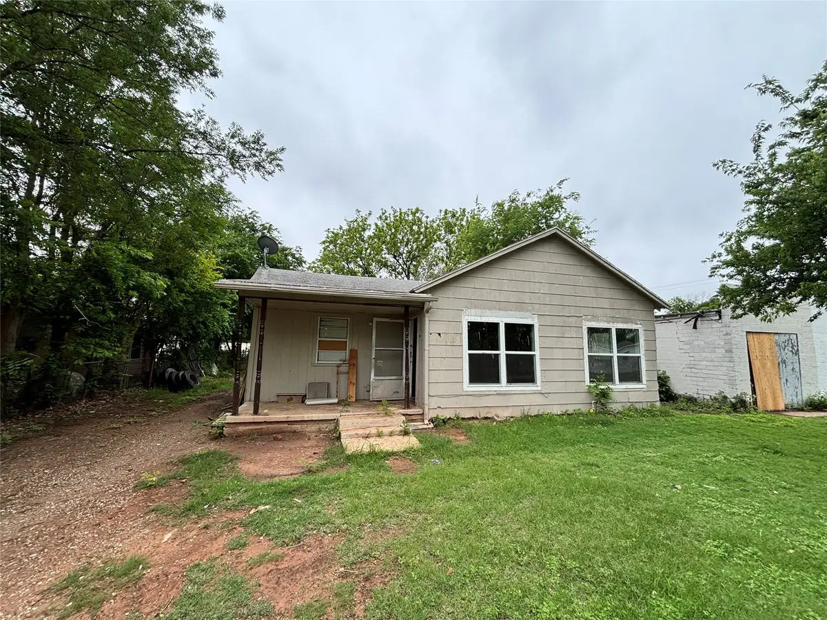 1221 N 8th Street, Wichita Falls, TX 76306 - #1