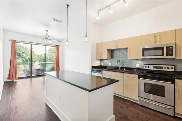 4414 Cedar Springs Road #320, Dallas, TX 75219