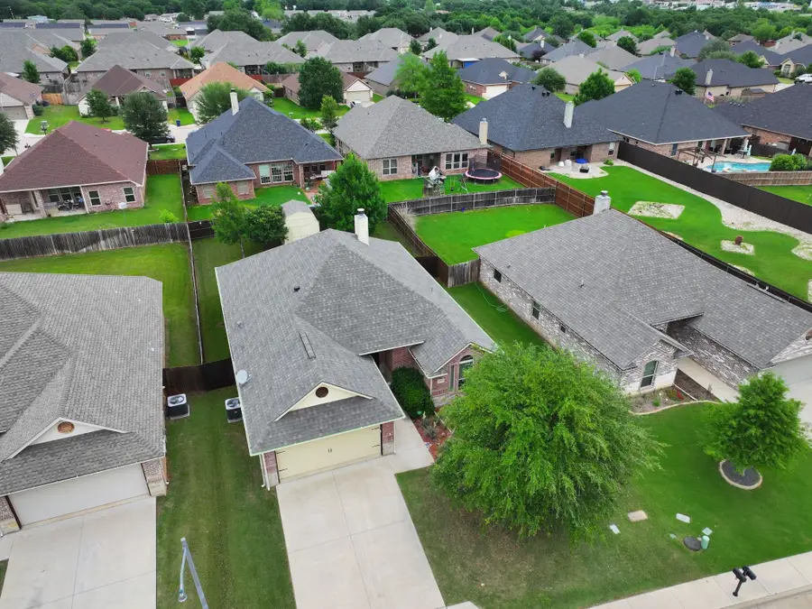 109 Donna Circle, Granbury, TX 76049 - #2