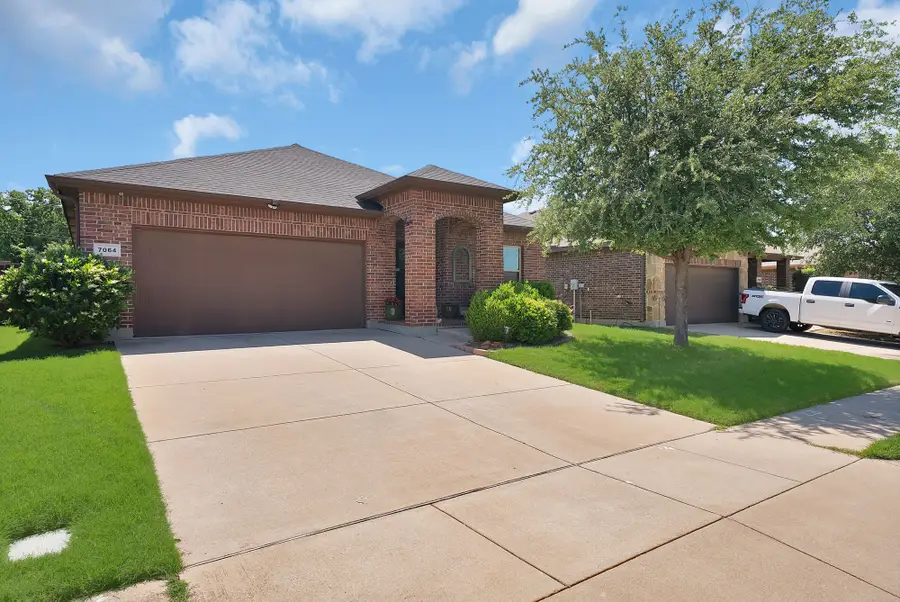 7064 Seton Hall Drive, Fort Worth, TX 76120 - #3